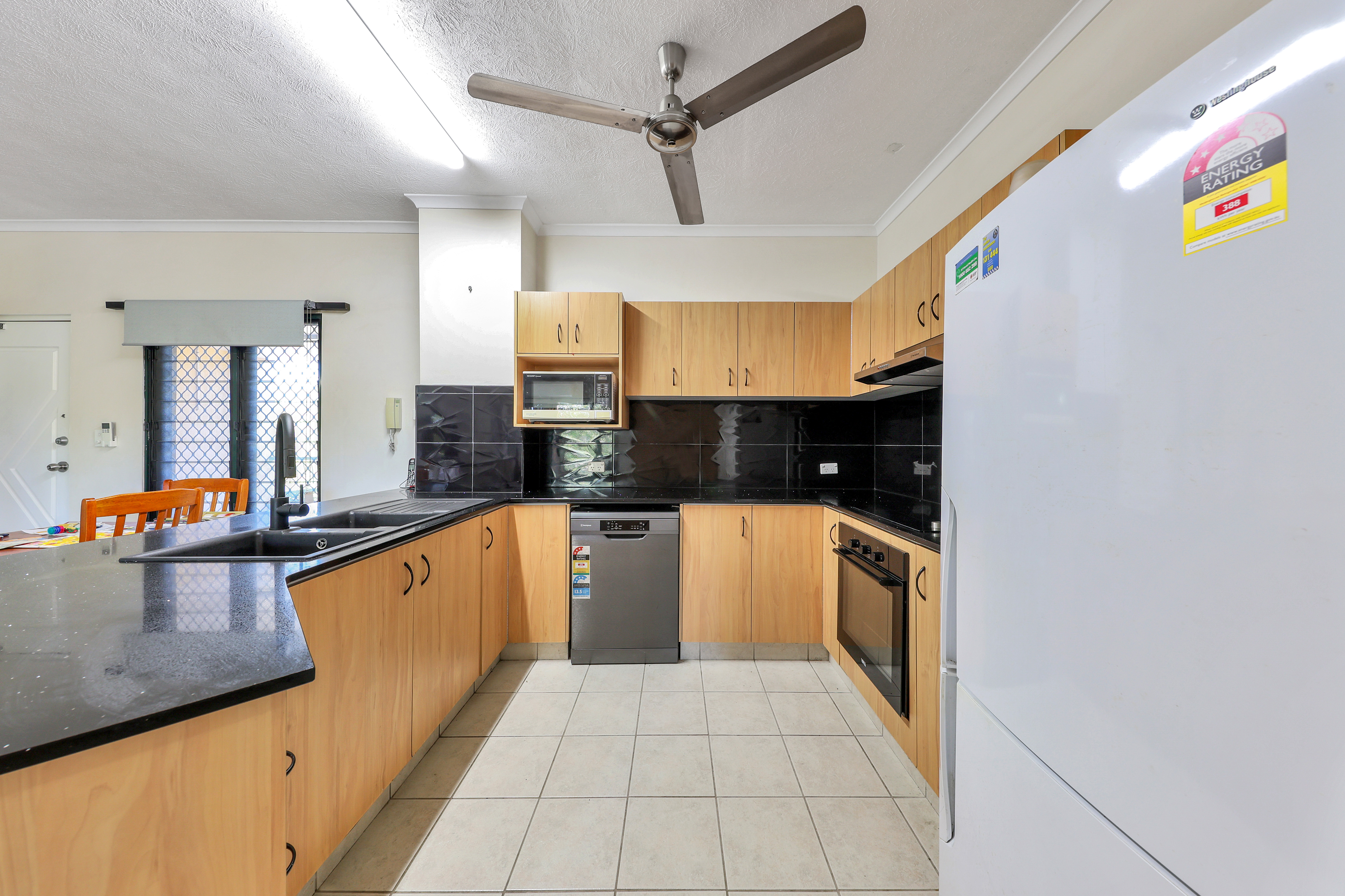 3/1 Manila Place, Woolner